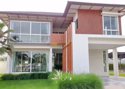 Köy evi projeleri yapımında püf noktalar nelerdir? Köy evleri diğer ev yapılarına göre farklı tasarımlara sahiptir. Modern ve geleneksel tarzda yapılabilmektedir. Köy evi projelerinde bazı önemli noktalar bulunmaktadır. Bunları şu şekilde sıralayabiliriz: