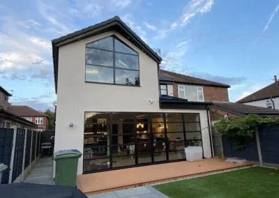 Müstakil ev nerelerde tercih edilir? Müstakil evin tercih edilebileceği alanlar son derece geniştir. Burada en önemli husus sizin arsanızdır. Arsanız uygunsa müstakil ev projesi her ne için kullanacaksanız ona göre tasarlanıp imal edilebilir.